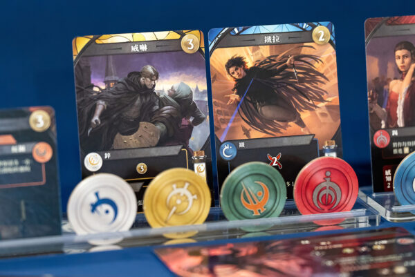 迷霧之子：牌庫構築遊戲（預購）